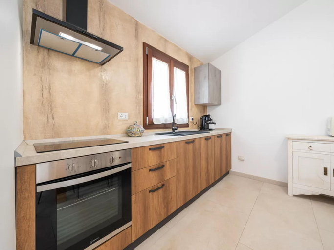 Kitchen 4, Elegant Villa with Private Pool in San Teodoro, Nuoro