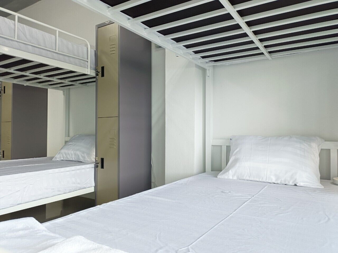 Room 3, PJ Hostel, Pak Chong