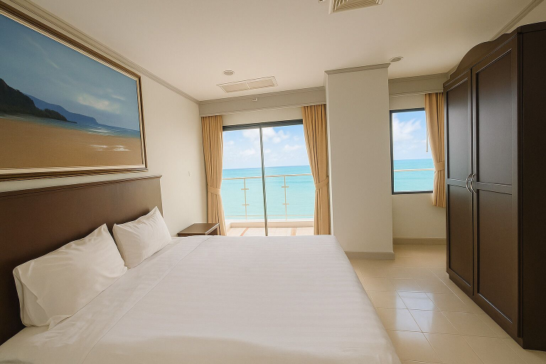 Property grounds 5, Patong Beachfront Tower 3 BR Penthouse, Phuket Island
