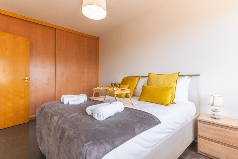 Room 5, Porlamar Apartment by Atlantic Holiday, Calheta