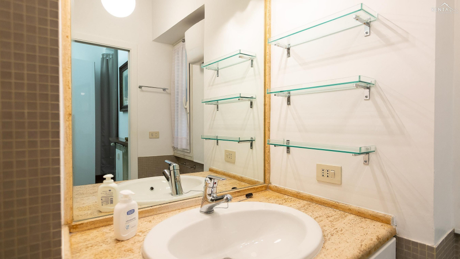 Bathroom 2, Rental in Rome Navona Cartari Apartment, Roma