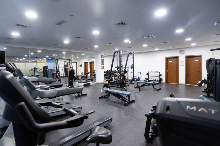 Gym 5, Stylish 2BR Business Bay Pool Access, Dubai