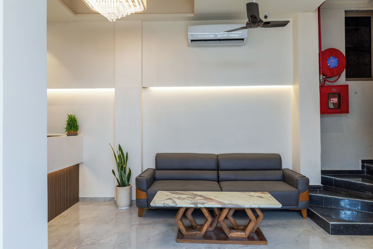 Lobby sitting area, Hotel Mint, Thane