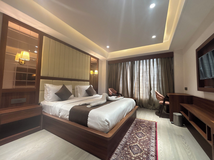 Room 3, Hotel Amyra, Kota