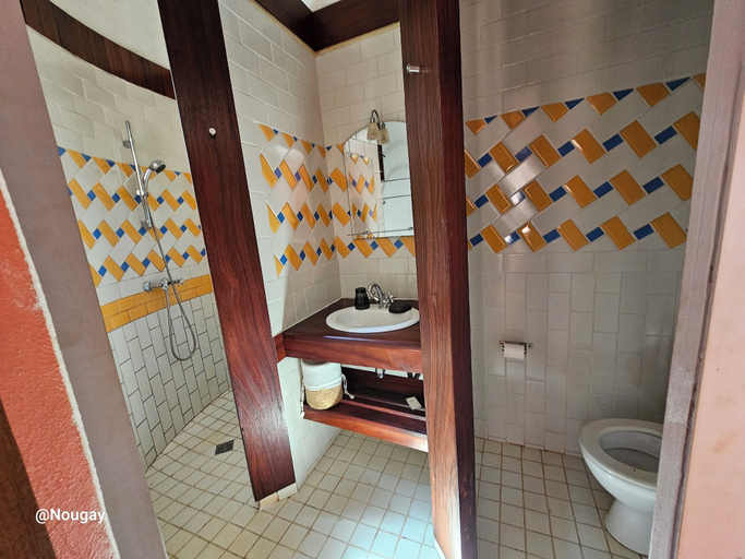 Bathroom, VILLA BOUTANGA, Ndé
