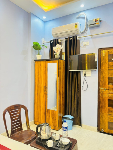Others 4, Vedas Villa, Faizabad