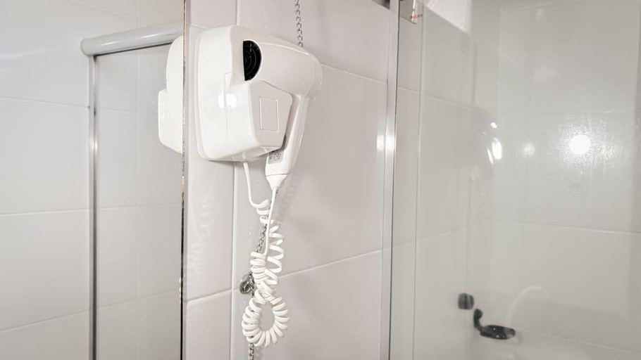 Bathroom 3, HOTEL AREJAR, Juruti