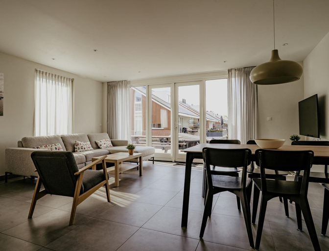Dining 3, Waterside Escape With Easy Access, Uitgeest