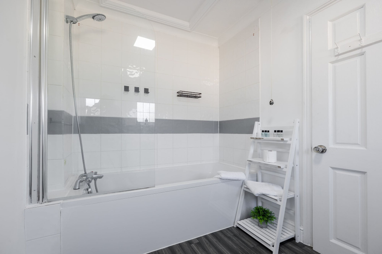 Bathroom 4, Willingham House, Cambridgeshire