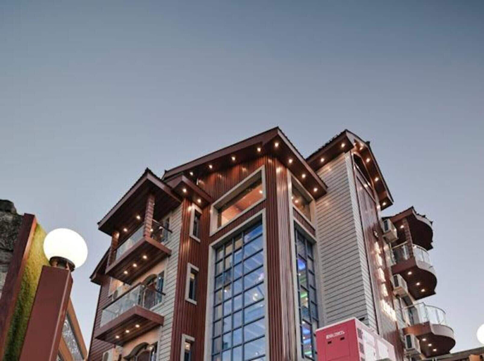 Exterior 2, Hotel Aura Inn, Srinagar