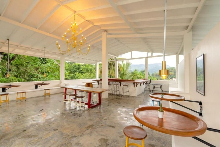 Terrace/patio, Hebron Gardens House, Yatinuwara