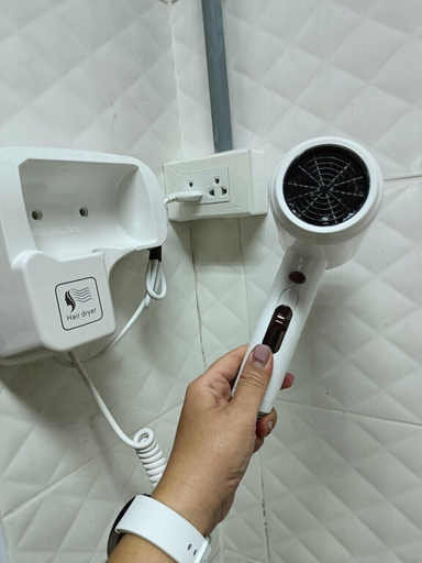 Bathroom 4, PJ Hostel, Pak Chong