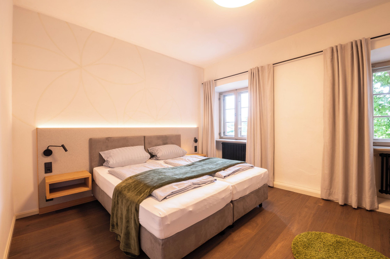 Bedroom 3, Landhotel Alte Zollstation, Traunstein