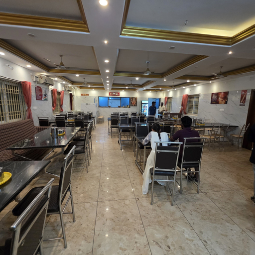 Restaurant 5, Hotel Raja Grand, Tiruvannamalai
