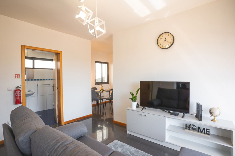 Room 4, Porlamar Apartment by Atlantic Holiday, Calheta