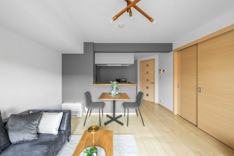 Living area 4, E-US NAEBO STATION 302, Sapporo