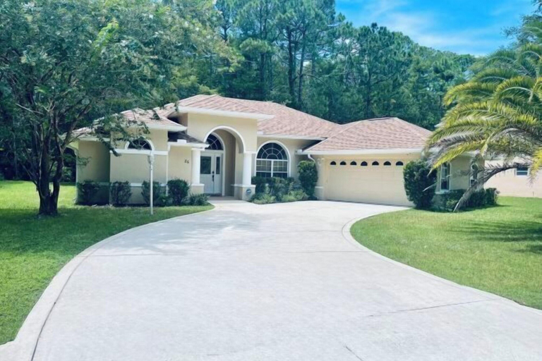 Exterior 2, Cozy, Private Home Close to the I95 Exit 284, Flagler