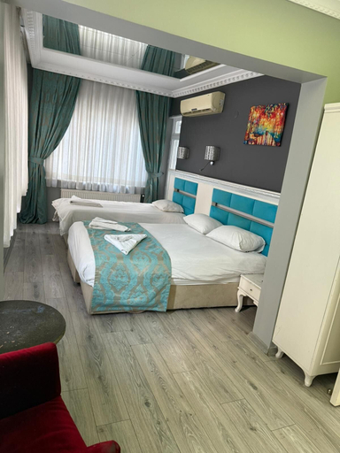 Room 3, HOLİDAY SUİT, Fatih