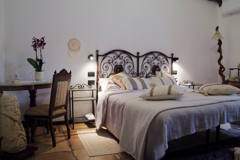 Bedroom 4, B&B Domuseo, Cagliari