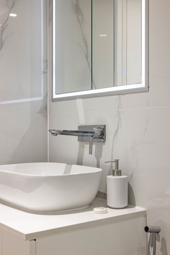 Room 3, 3-bdr Stunning LUX Villa Parking Central London, London