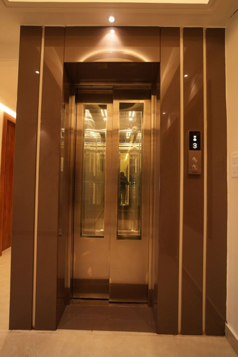 Elevator, Hotel Vedic Roots, Varanasi