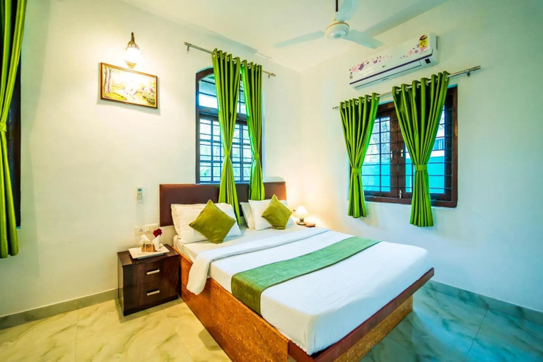 Room 2, Lavika Stays Villa Palmera, Raigarh