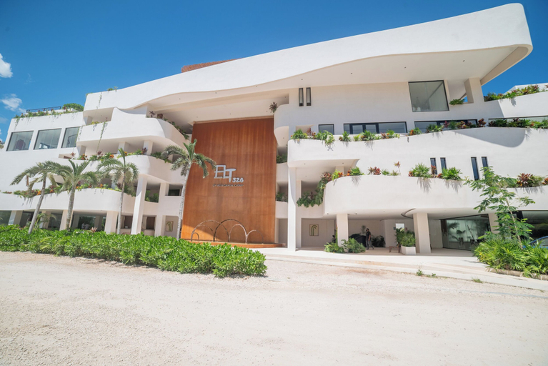 Exterior 2, Emmare, Cozumel