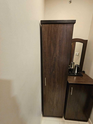 Room 4, jwana alazizia, Makkah