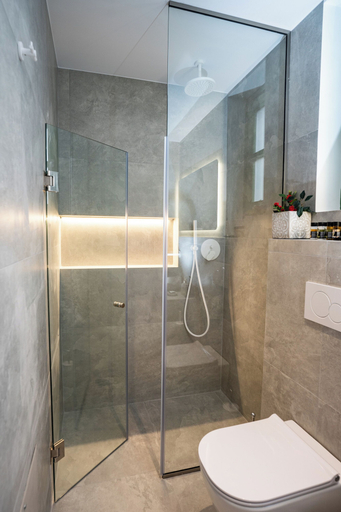 Bathroom 5, Olvio Suites, Peloponnese