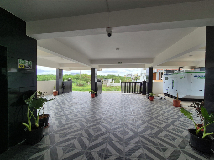 Parking 5, BHARATHI STAYS, Chittoor