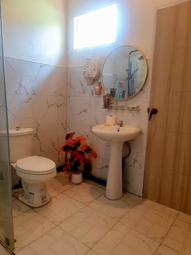 Bathroom 4, Koh Kood Good Time, K. Ko Kut