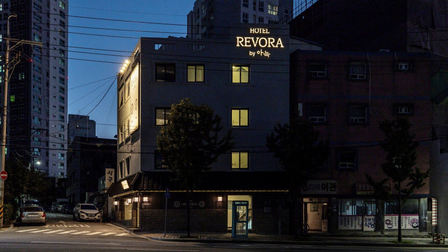 Exterior 5, Suwon Haenggung-dong Revora Hotel, Suwon
