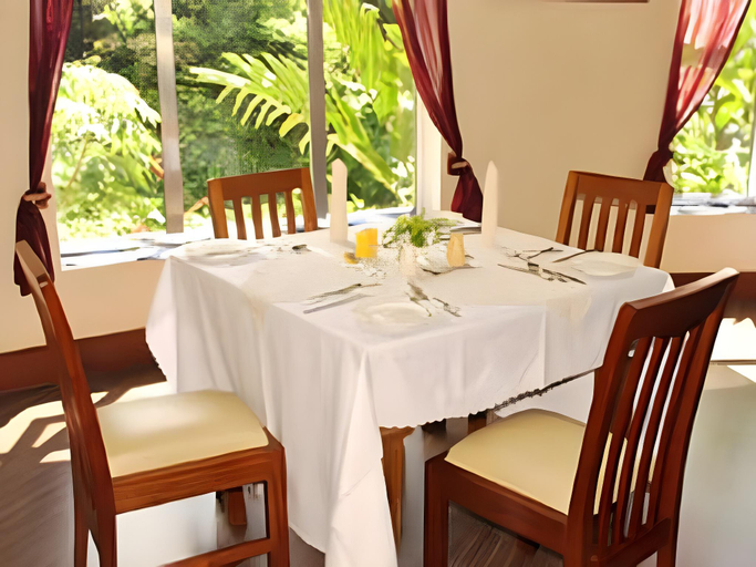 Restaurant 4, Udzungwa falls lodge, Kilombero