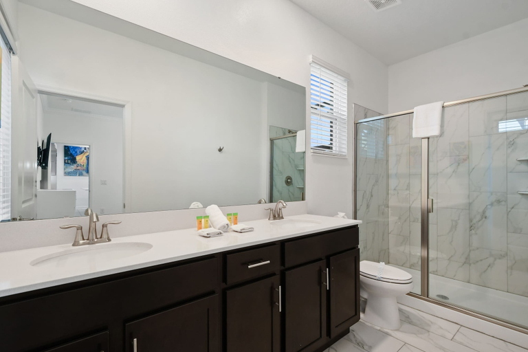 Bathroom 4, Luxurious Resort Home Near Disney & Shopping!, Osceola