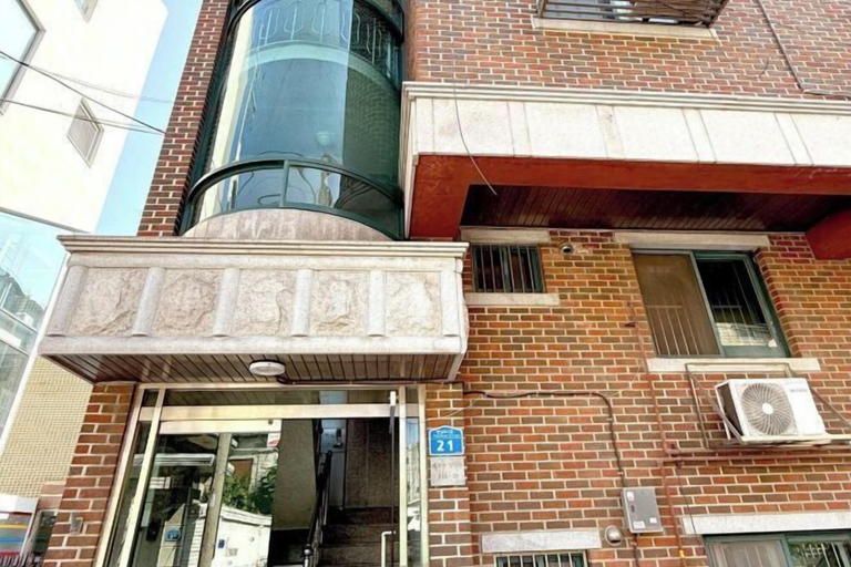 Exterior 2, Hongik University Station 8min/Bedroom 3/Bed 4/Parking Available [Vanilla House], Mapo