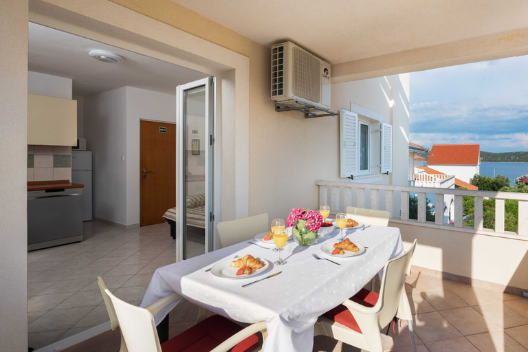 Terrace/patio 2, Apartments Bella Vista, Marina