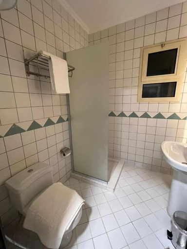 Bathroom, SMO Suite Furnished apartment 2, Riyadh