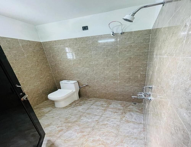 Bathroom 5, Daosri The Inn, Baksa
