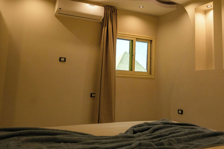 Room 5, Pyraking Pyramids View Inn, Unorganized in Al Jizah