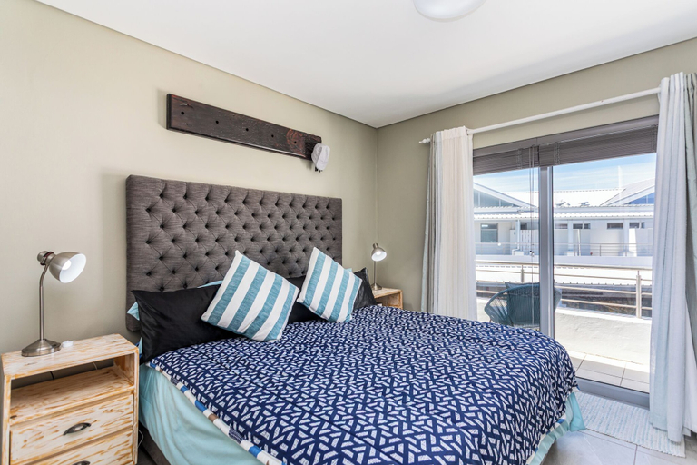 Room 4, Seaside Village J9 by CTHA, City of Cape Town