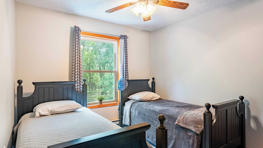 Bedroom 2, The Nest at Brier Crest by Avantstay Game Room, Expansive Deck & Fire Pit, Monroe