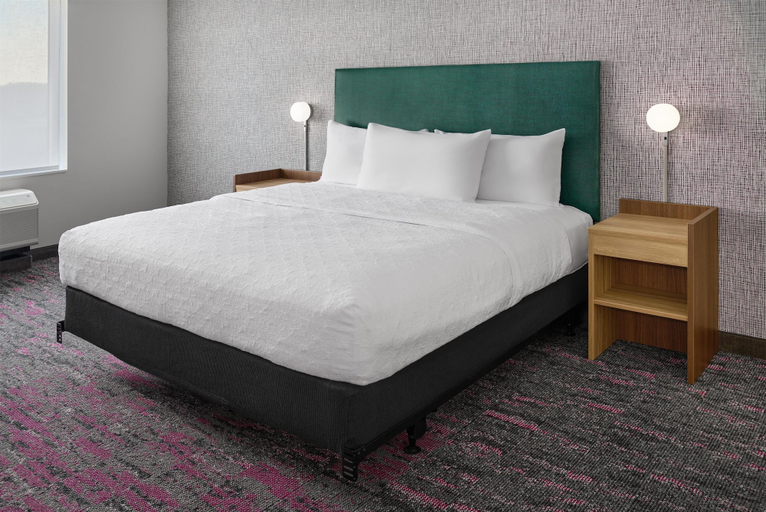 Bedroom 4, Home2 Suites By Hilton Frankenmuth, Saginaw