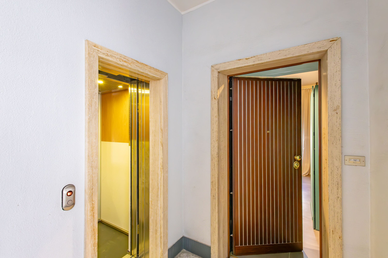 Interior entrance 5, Sanremo Belle Epoque Apartment by Wonderful Italy, Imperia