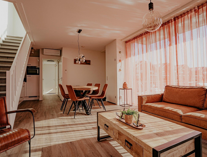 Living room 5, Modern Waterfront Retreat, Uitgeest