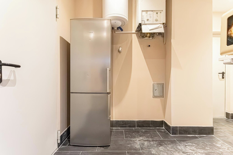 Private kitchen 2, 4BR Apartment for Groups Near Stadthalle, Wien