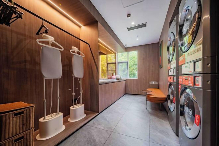 Bathroom 5, Orange Hotel (Chengdu Global Center), Chengdu
