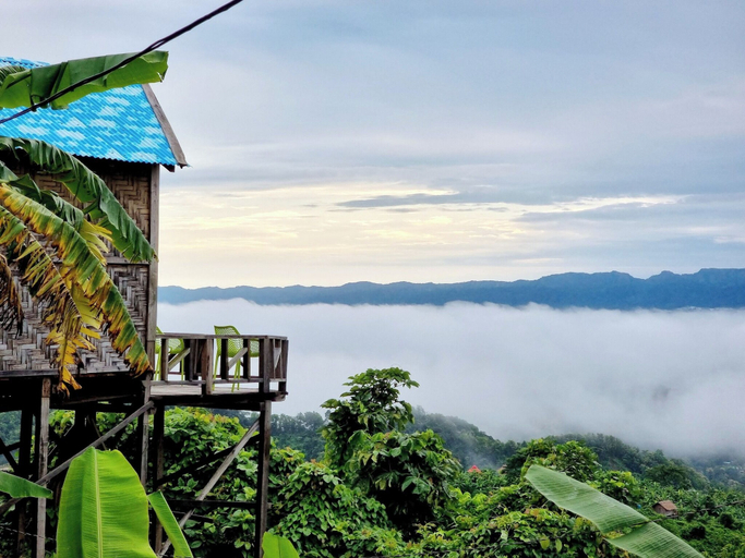Front of property 5, Royal Hill Resort Mirinja Valley Lama, Bandarbon