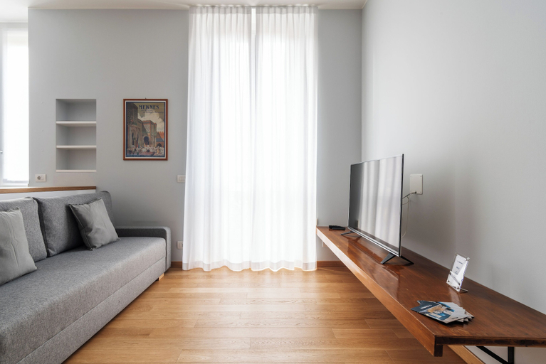 Others 4, easyhomes - Eustachi, Milano