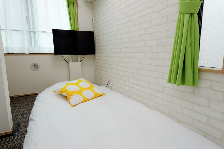 Room 5, Zenith Shinjuku Hinoki Building A, Shinjuku