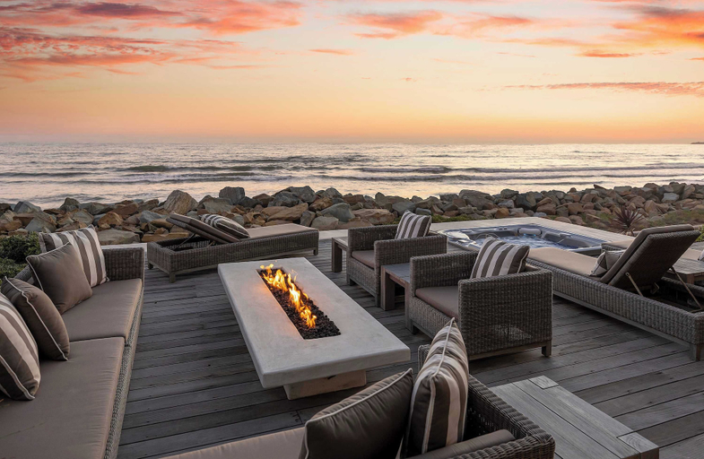 Primary image, Rincon Refuge Beachfront for 6, Ventura
